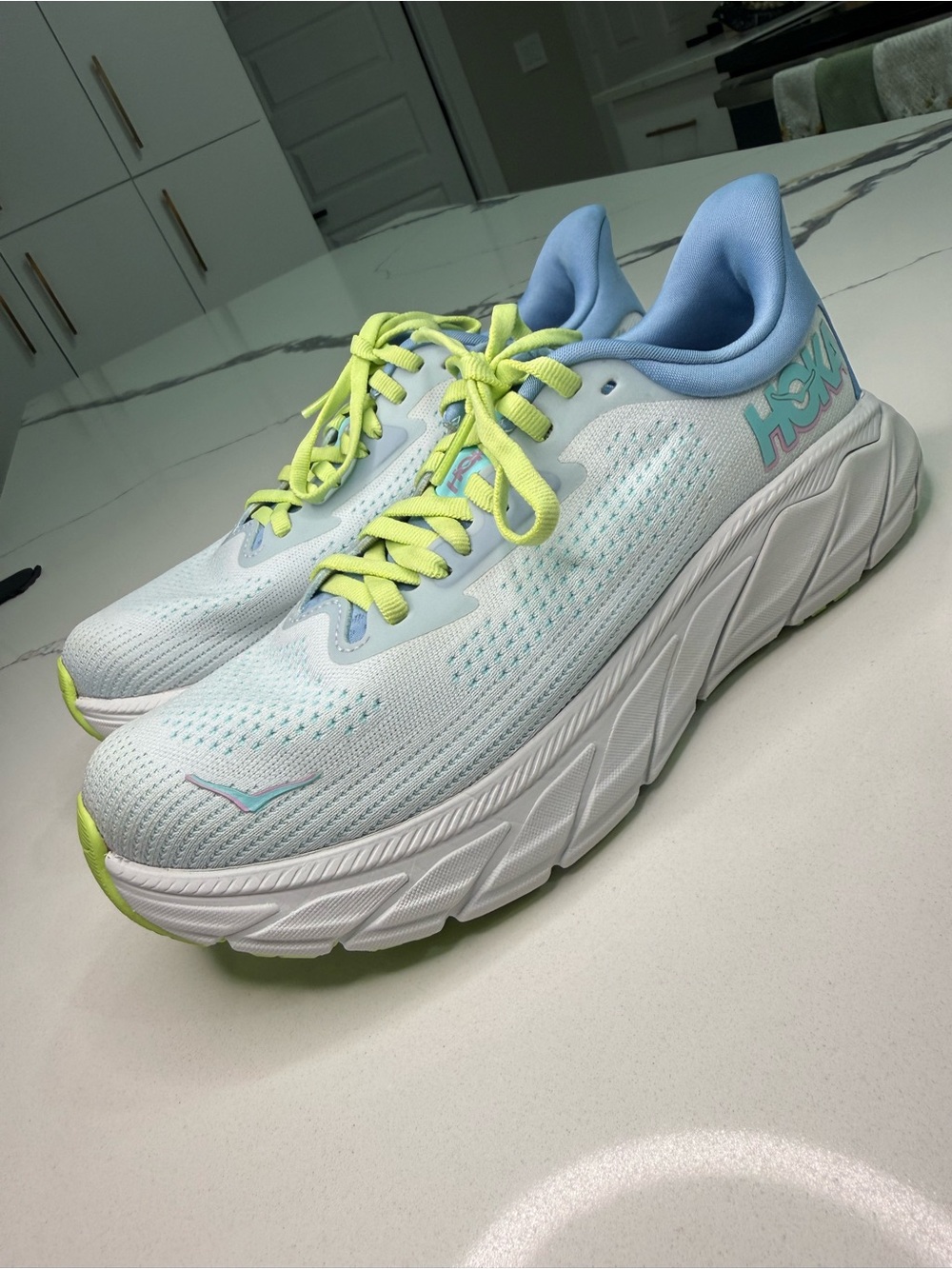 Hoka One One Arahi 7 Illusion Dusk Blue Women's Size 6B Running Shoes 1147851